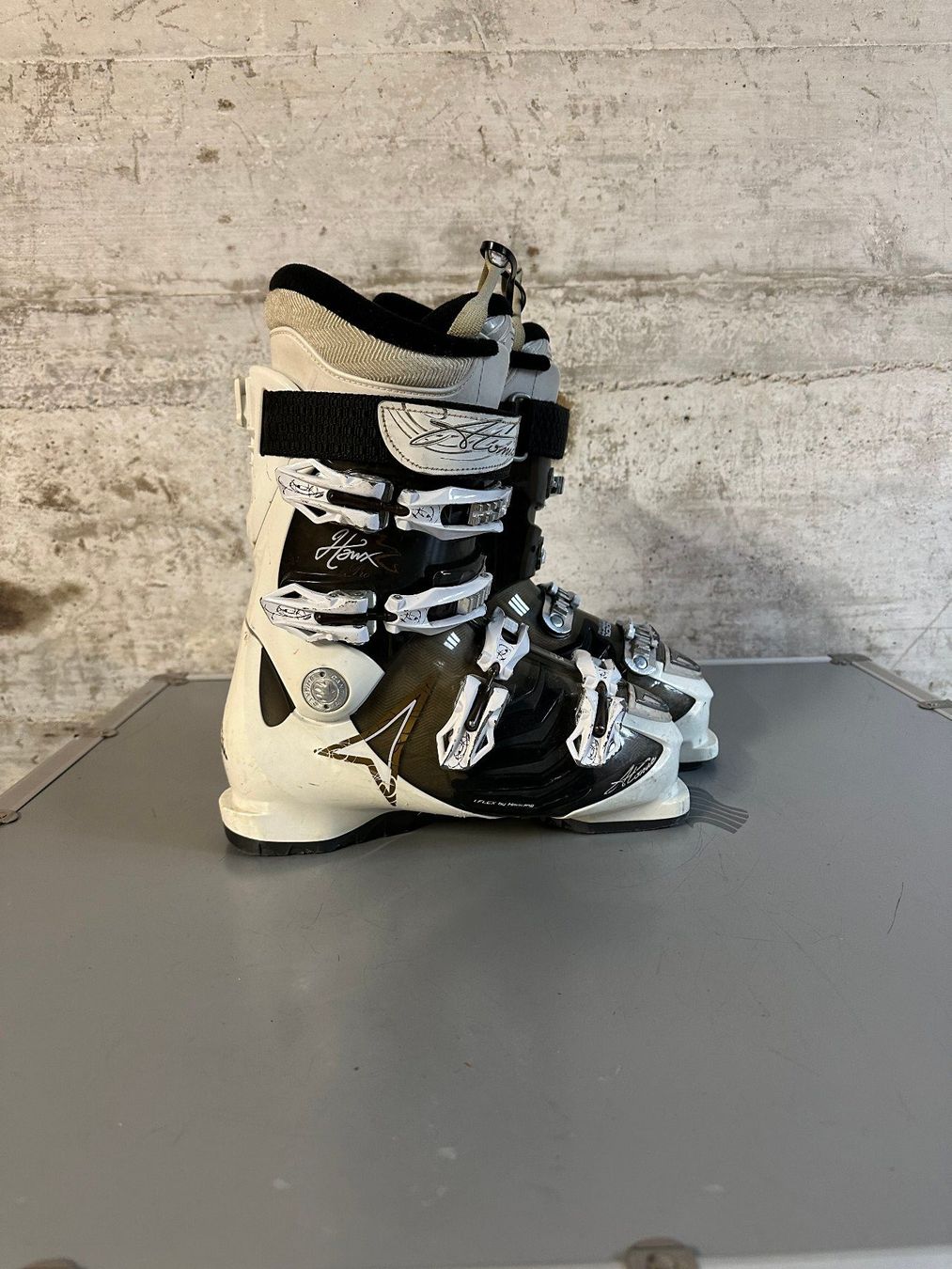 Atomic Scarpe da uomo: Atomic Skischuhe 26 / Gr. 40 – Usato da Emmenbrücke venduto da karkarkar