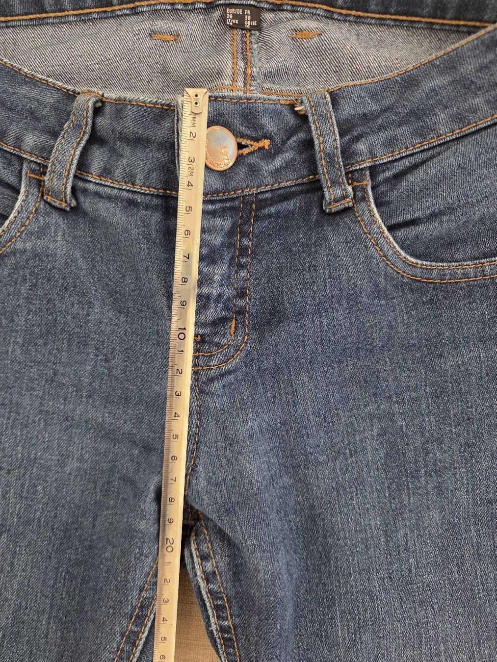 Jeans: Damen Jeans blau Grösse 36 – Usato da Luzern venduto da lso_ht7n 2