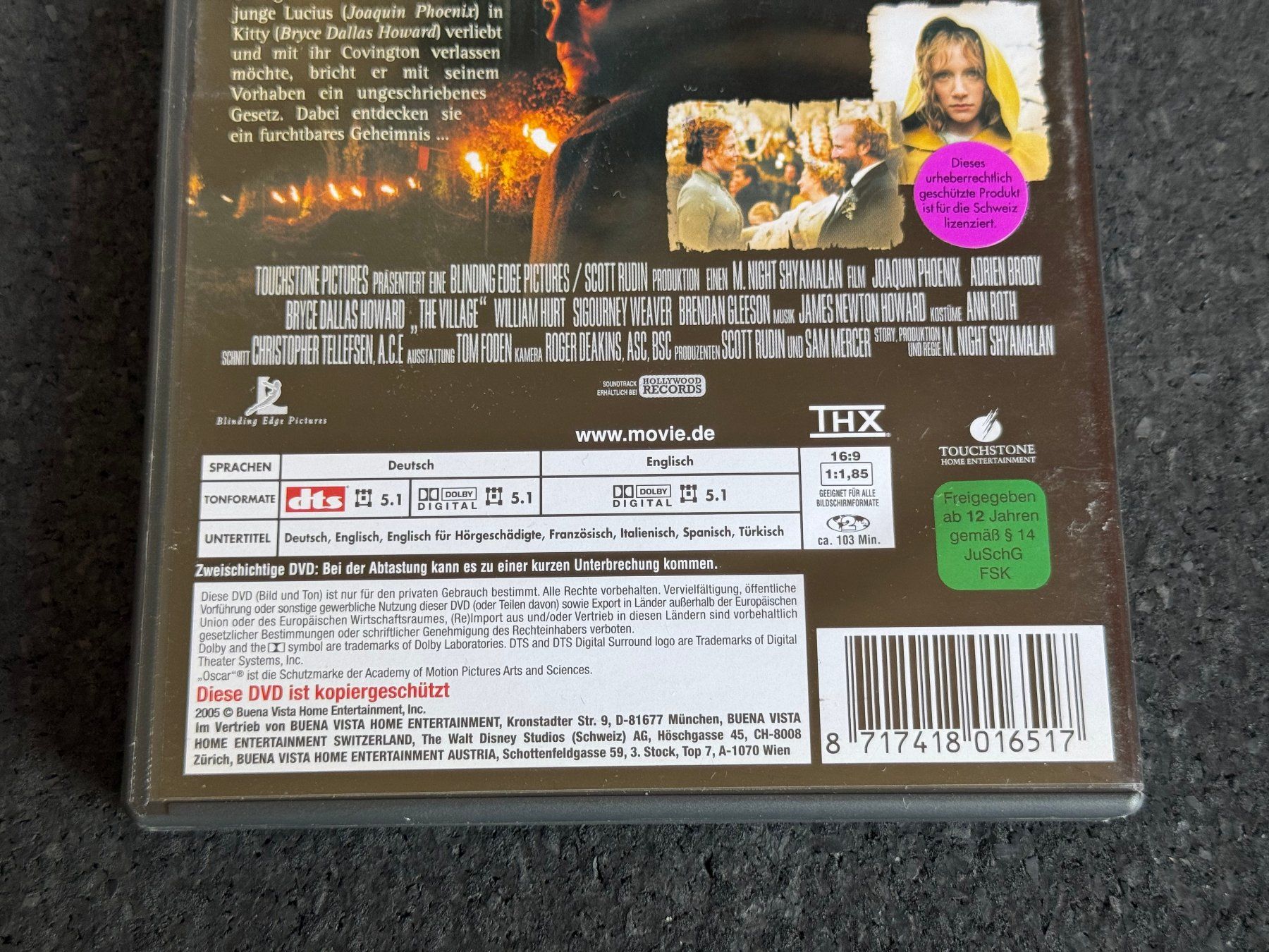 Tutti i DVDs: The Village - Das Dorf DVD DE/EN – Usato da Fribourg venduto da tschjoly 3