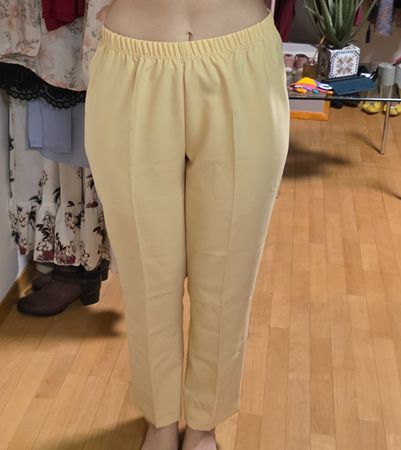 Sommerliche, gelbe Damen Stoffhose, Grösse L, Top Zustand