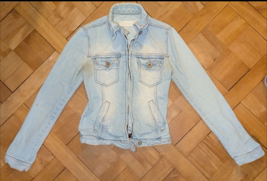 Vestes: Damen Jeansjacke, Gr. S – D'occasion à Winterthur par PMeyja03