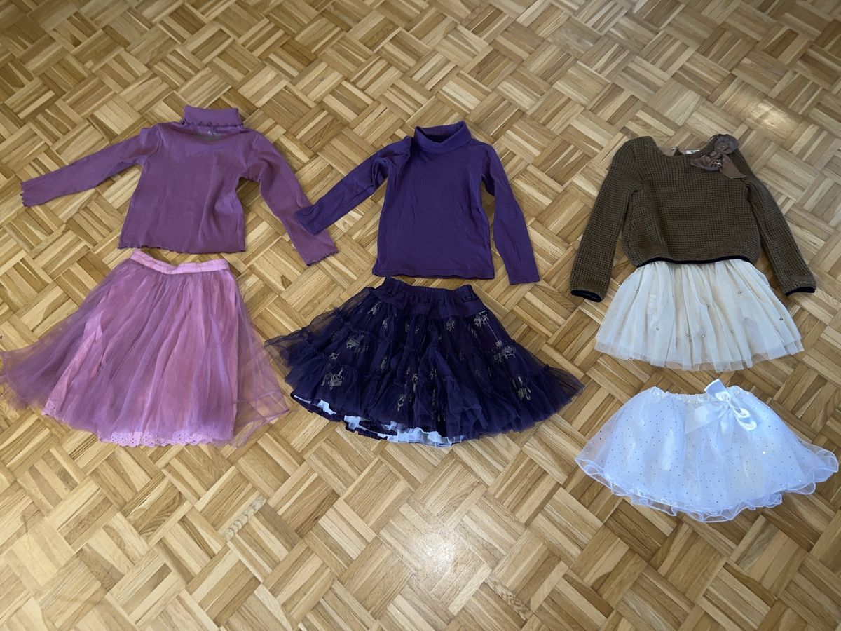 Lotti & Set di vestiti: Festliche Sets, Gr. 6/8 Jahre – Usato da Zuchwil venduto da Commander0