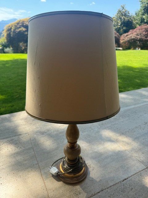 Lampen: LAMPADA ANNI 60BASE LEGNO FUNZIONANTE – Gebraucht aus Davesco-Soragno von kappas