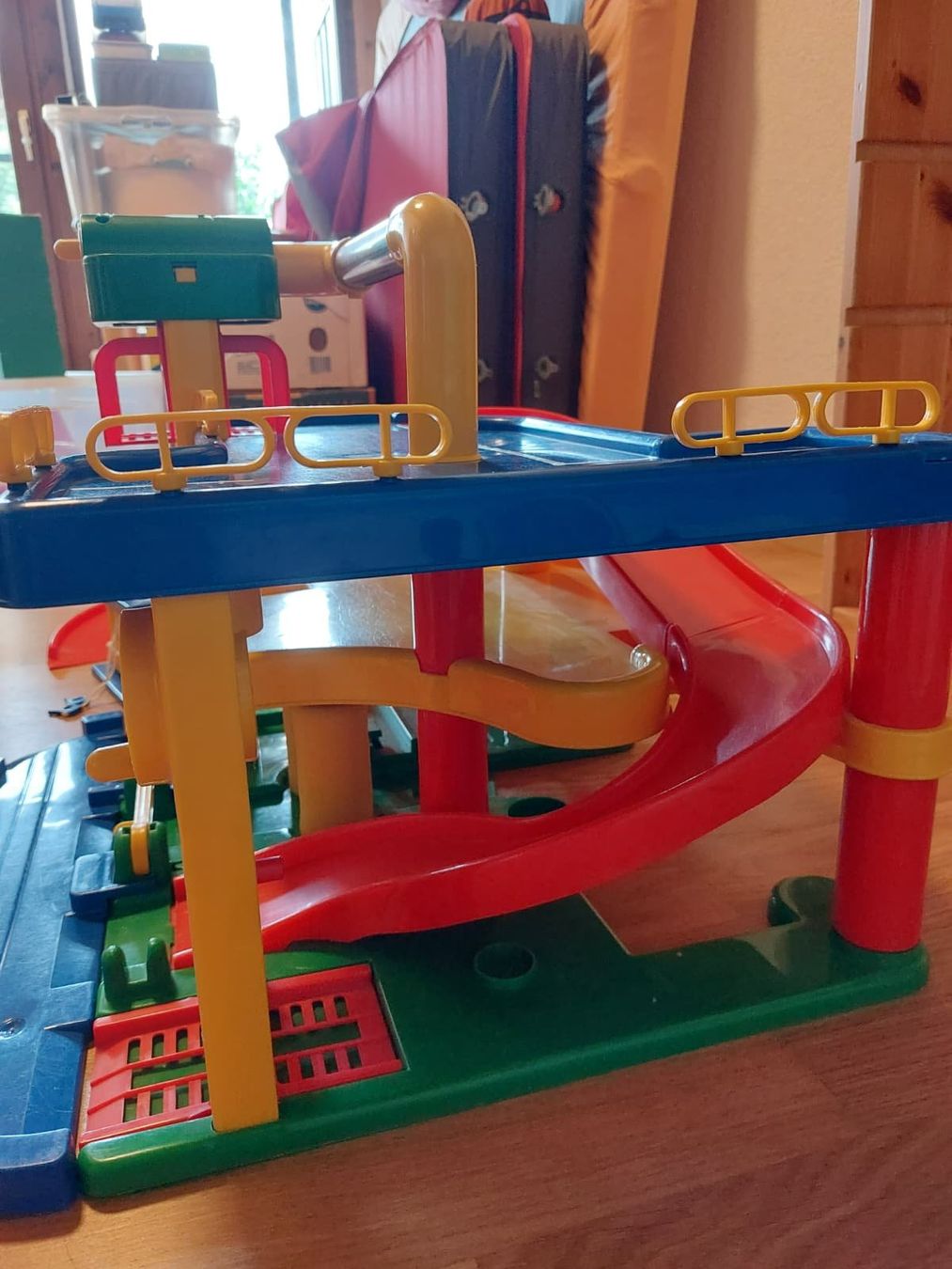 Giocattoli: Kinderspielgarage – Usato da Kaufdorf venduto da s_bo 2