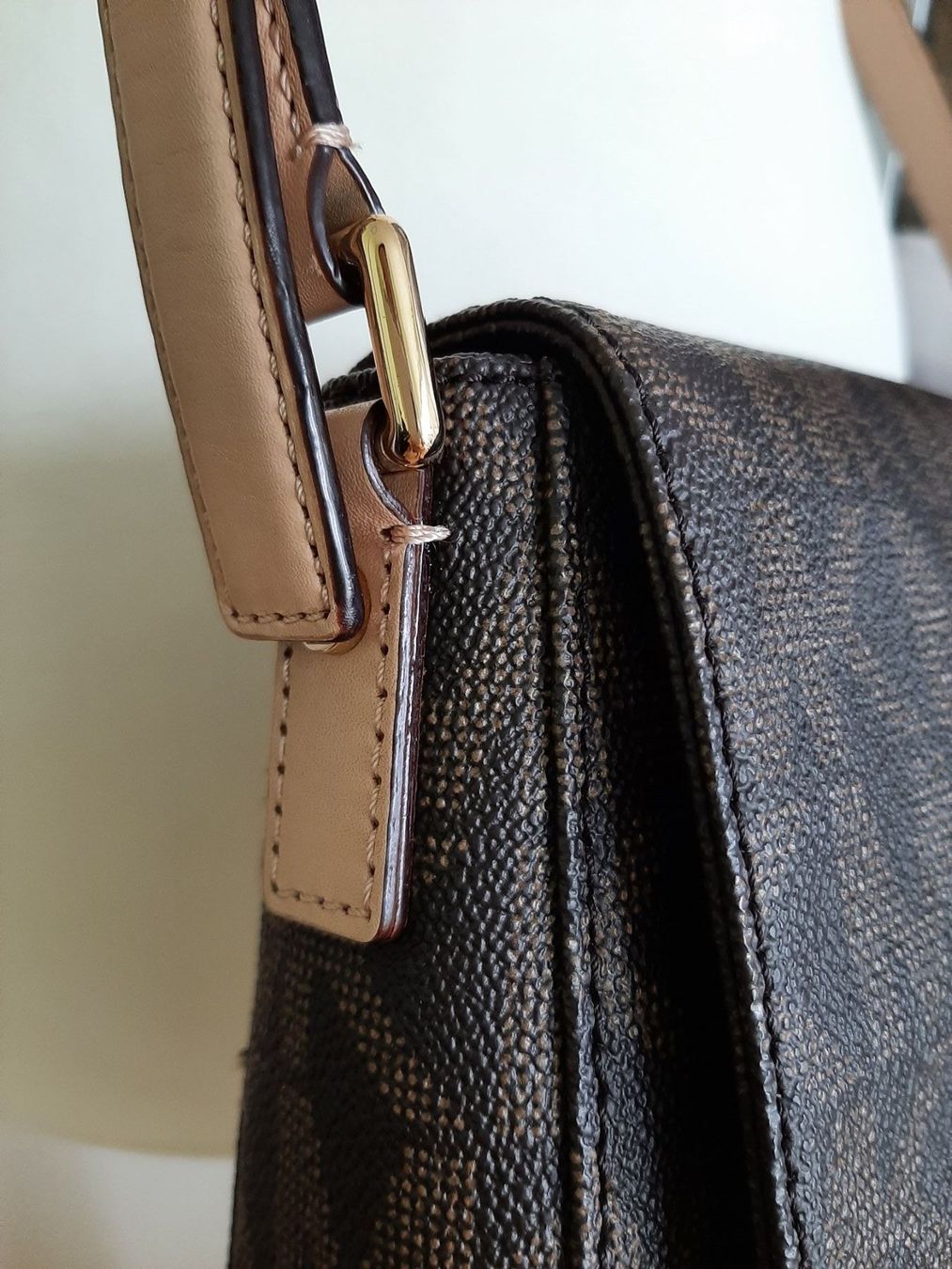Michael Kors Taschen für Damen: Handtasche / Umhängetasche Michael Kors – Gebraucht aus Volketswil von ronbons 4