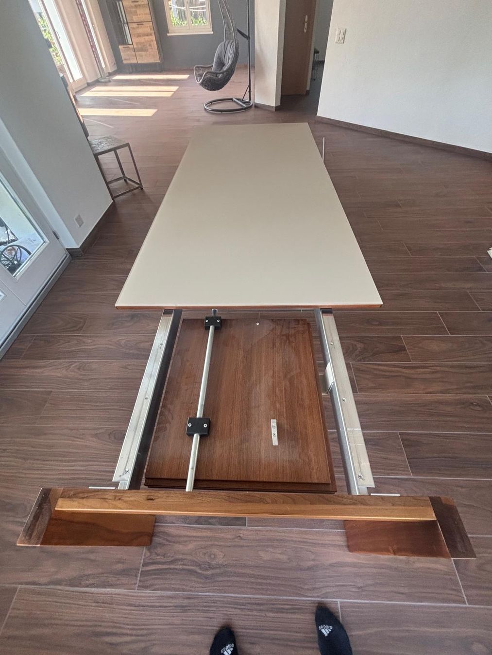 Tavoli: Massiver Esstisch Holz mit Glasplatte – Usato da Bellikon venduto da claudiatom 1