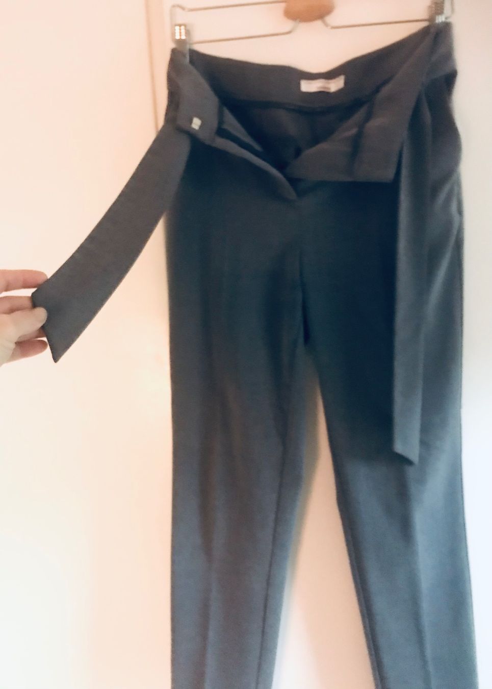 Guido Maria Kretschmer Pantaloni: Hose mit Schleife v. Guido Maria Kretschmer – Nuovo (secondo la descrizione) da Zürich venduto da KEEPINSPIRED 4