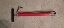 Fahrradpumpe rot guter Zustand