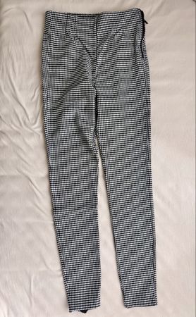 Schicke Karoleggings (Gr. 36)