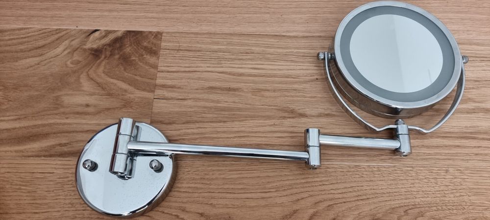 Schwenkbarer Kosmetikspiegel Mit 10x Vergrößerung – Perfekt Für Schminken & Rasieren!