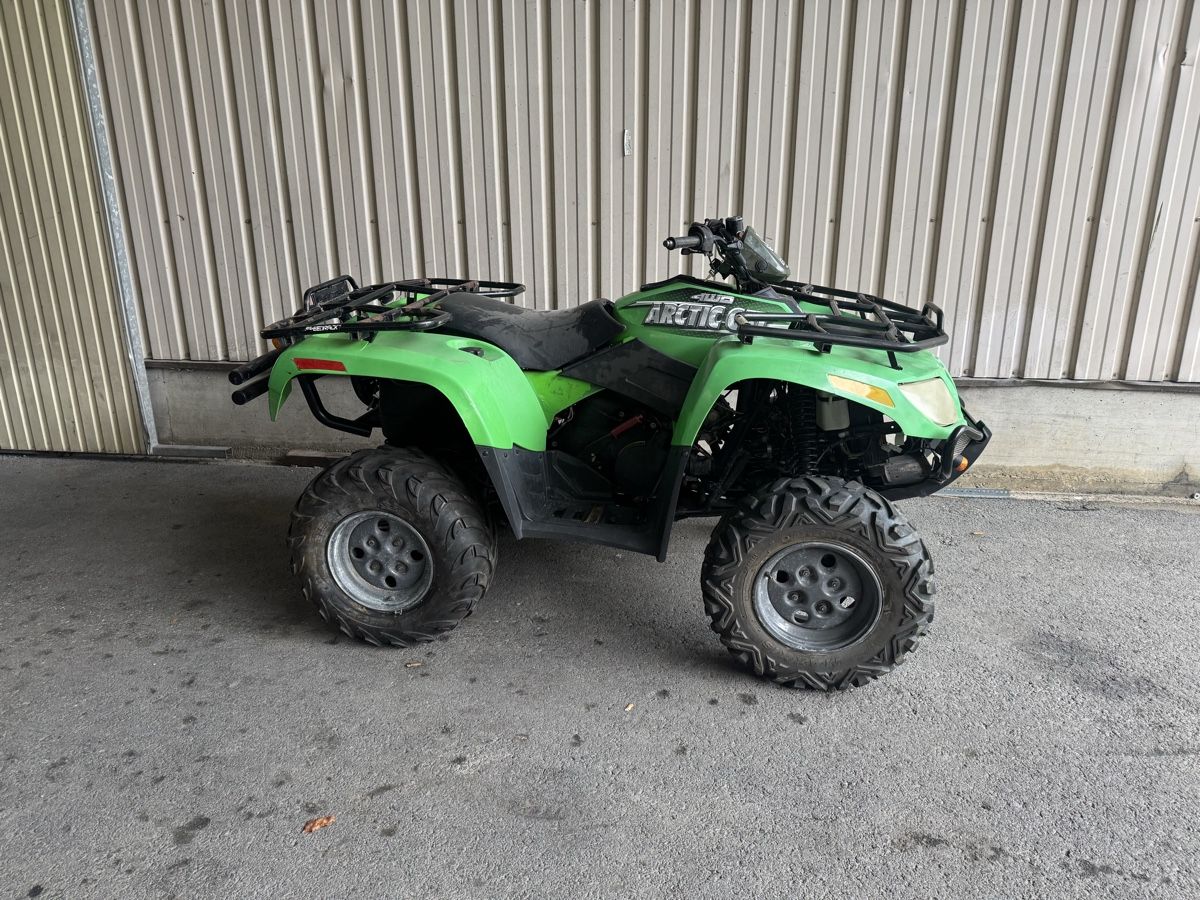 Quad Arctic Cat 650 (Defekt) in Yverdon les bains für CHF 3 – nur ...