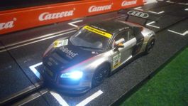 Carrera Digital 132 Audi R8 LMS