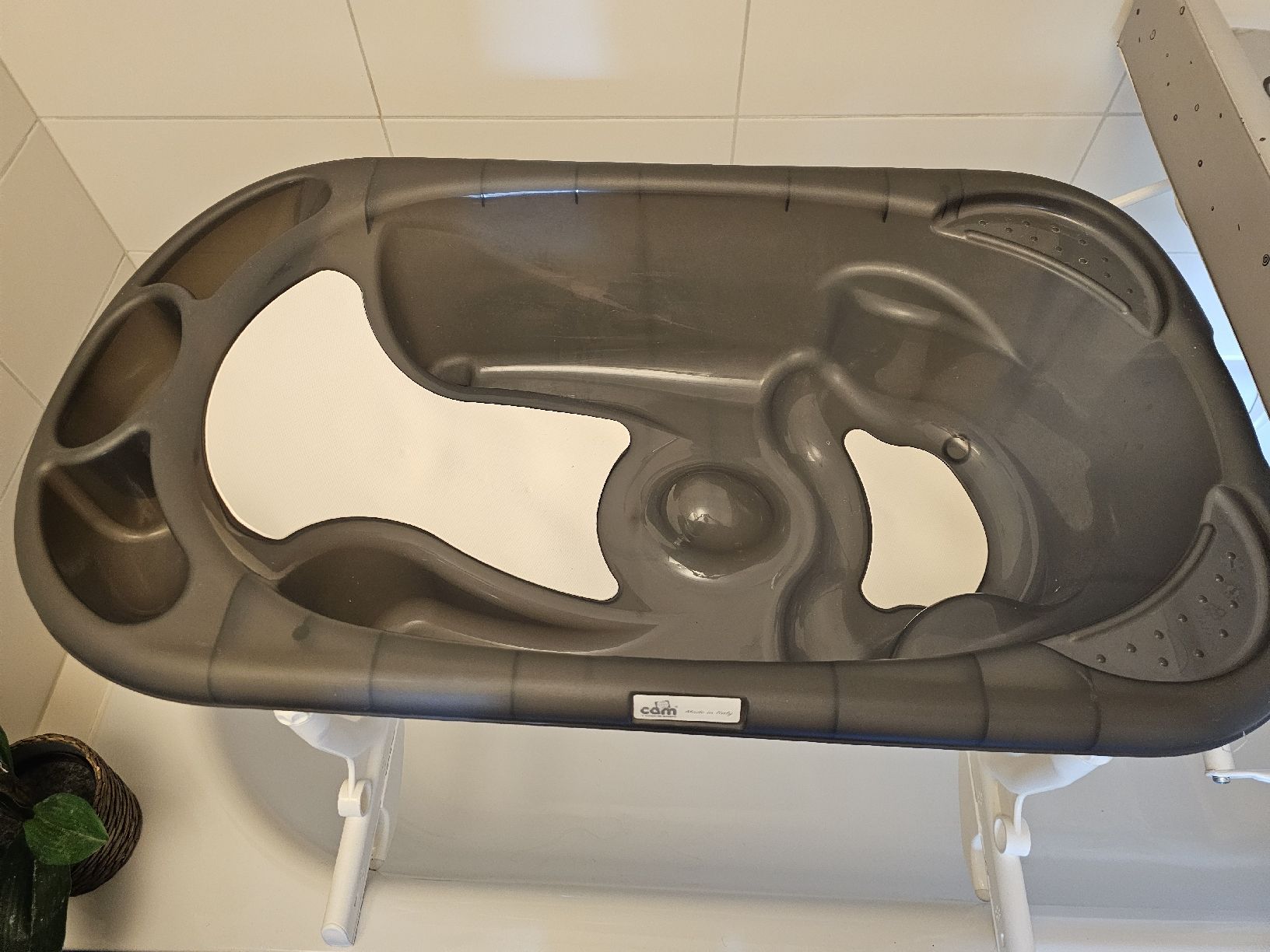 Vasche da bagno: Baignoire pour bébé Cam avec table a langer. – Usato da Forel (Lavaux) venduto da Clelia94 2