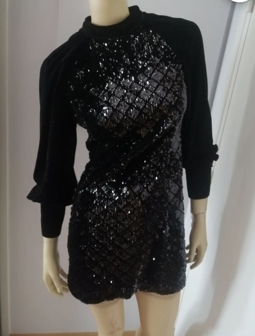 Zara Robes: Zara Dress – Neuf avec emballage d'origine à Opfikon par til_t7ww 5