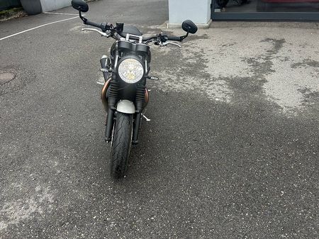 Triumph Speed Twin