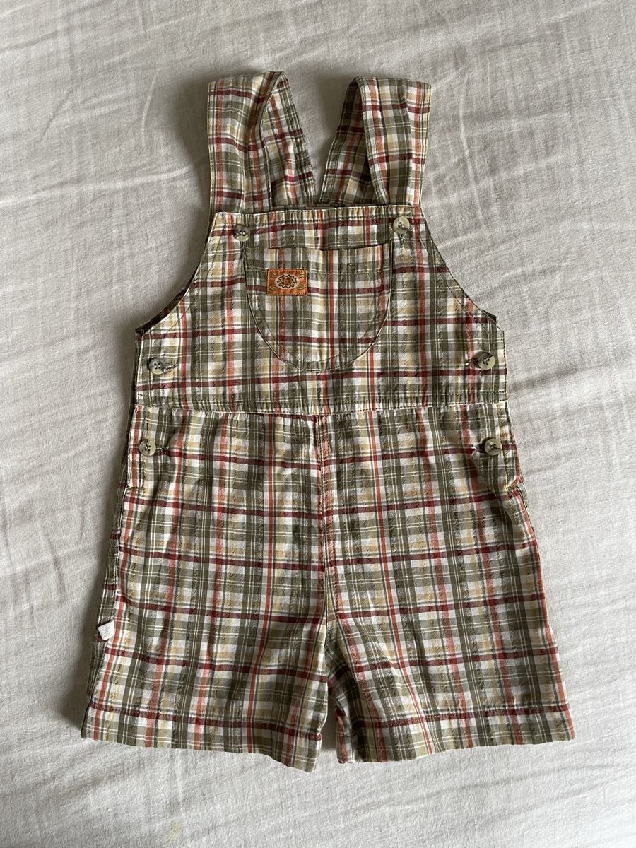 Pantaloni: Baby-Latzhose kurz Gr. 68 – Usato da Hirzel venduto da carta9