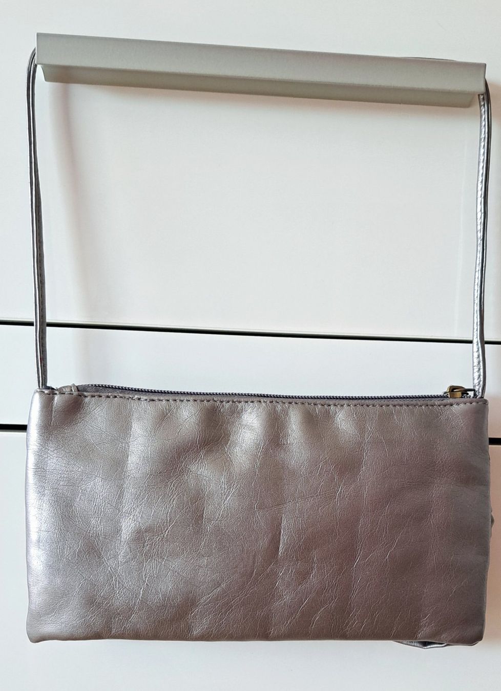 Sacs femmes: Pochette argentée – Neuf (Voir description) à Le Mont-sur-Lausanne par olatiu 3
