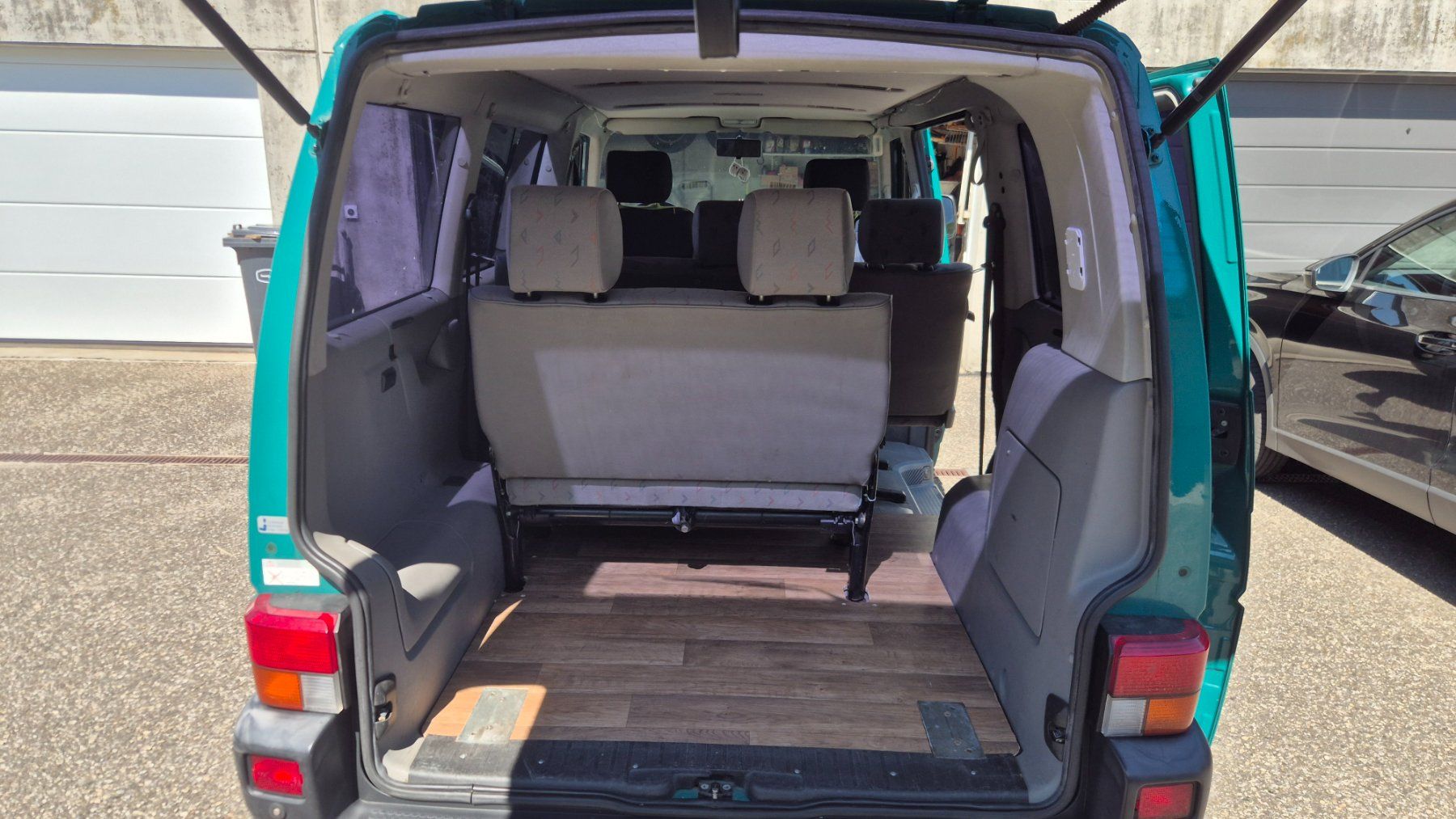 VW Autos: VW T4 Caravelle 2.5 - 7-Plätzer – Gebraucht aus Zürich von Jimmy_Blue 5