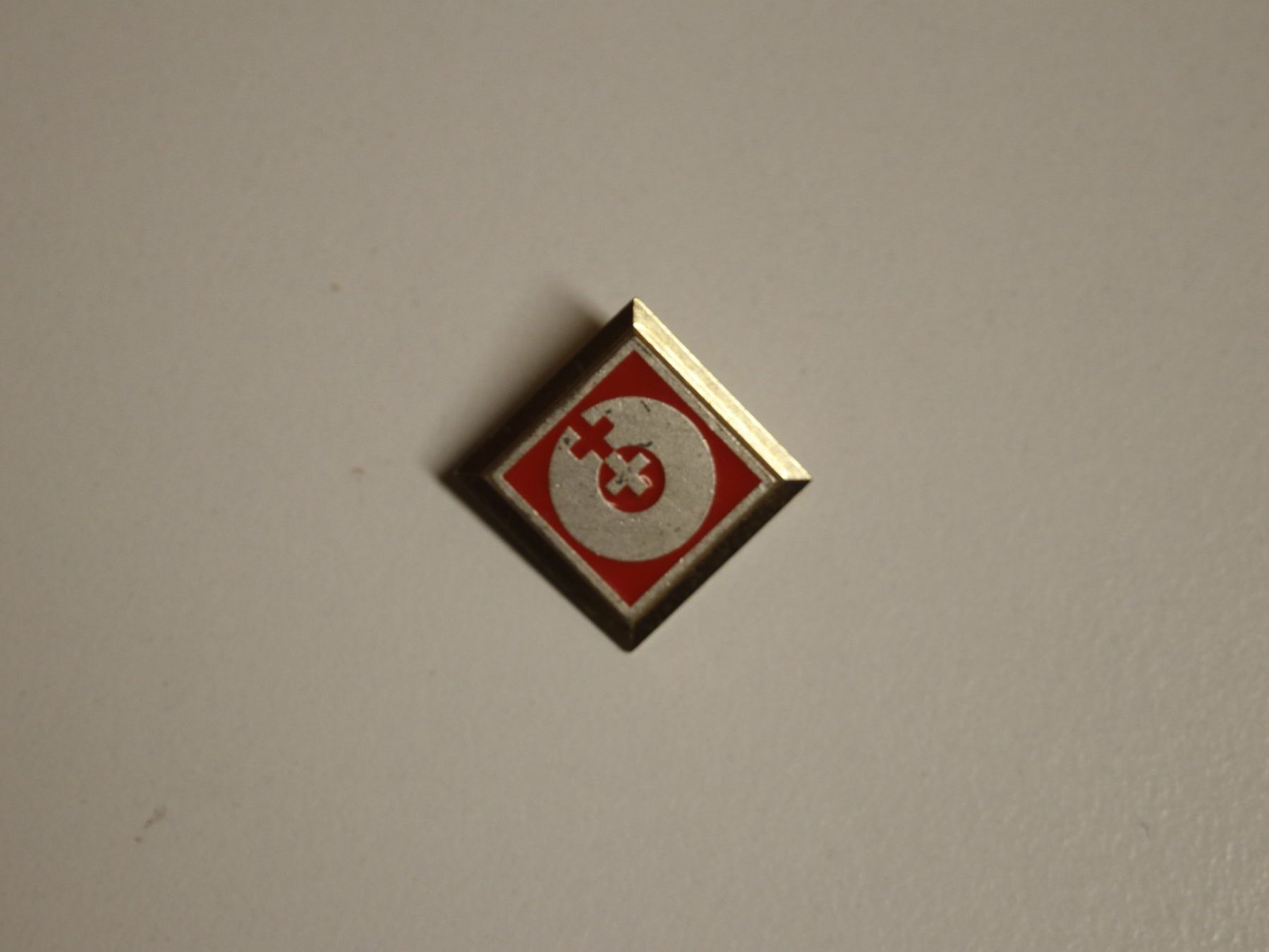 Placchette & Badge: Pin – Usato da Zofingen venduto da dodolino65
