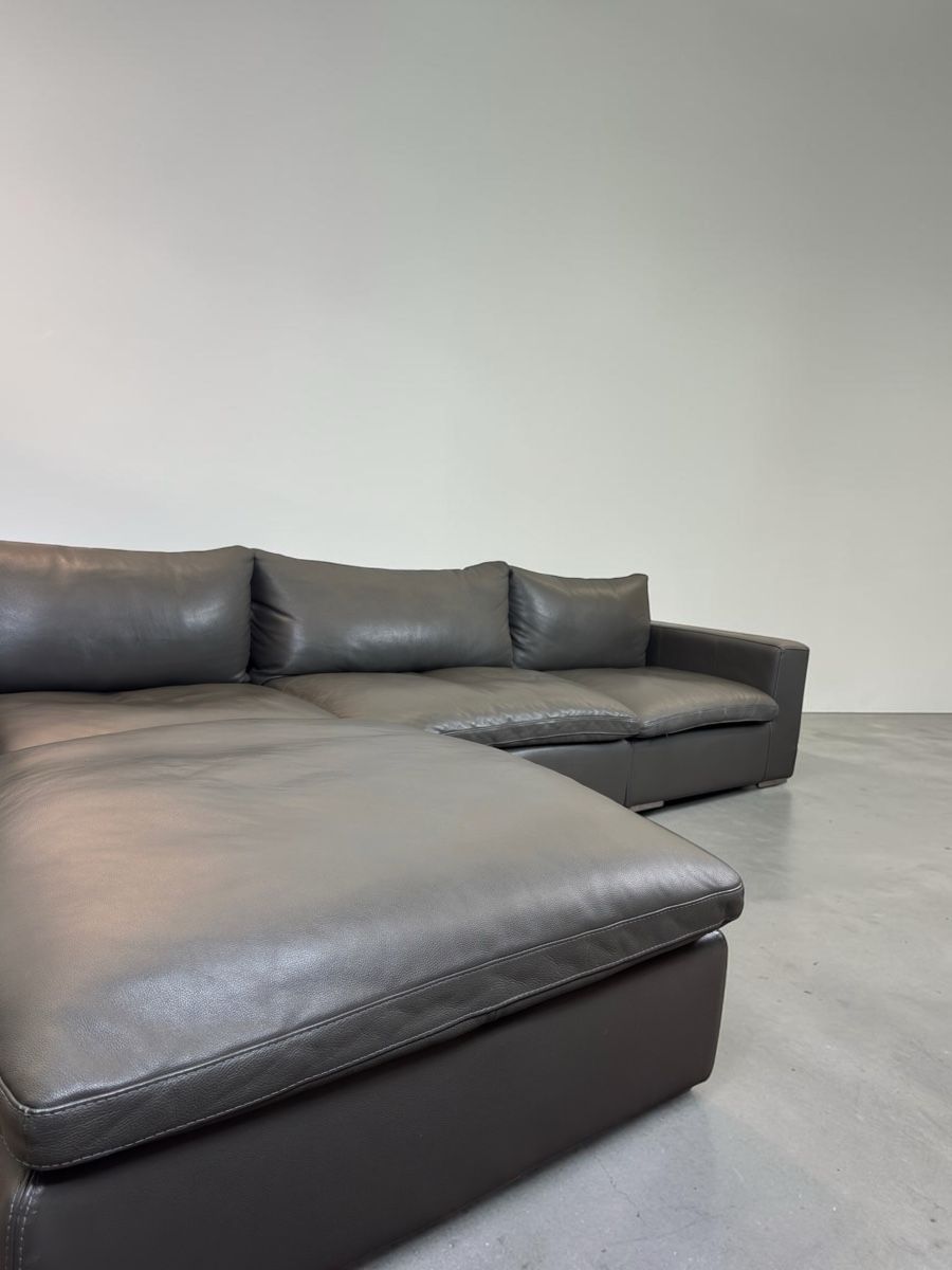 Sofas: FLY Modulares Ecksofa, Schwarz Nubukleder – Gebraucht aus Bachenbülach von Sofalab.swiss 7