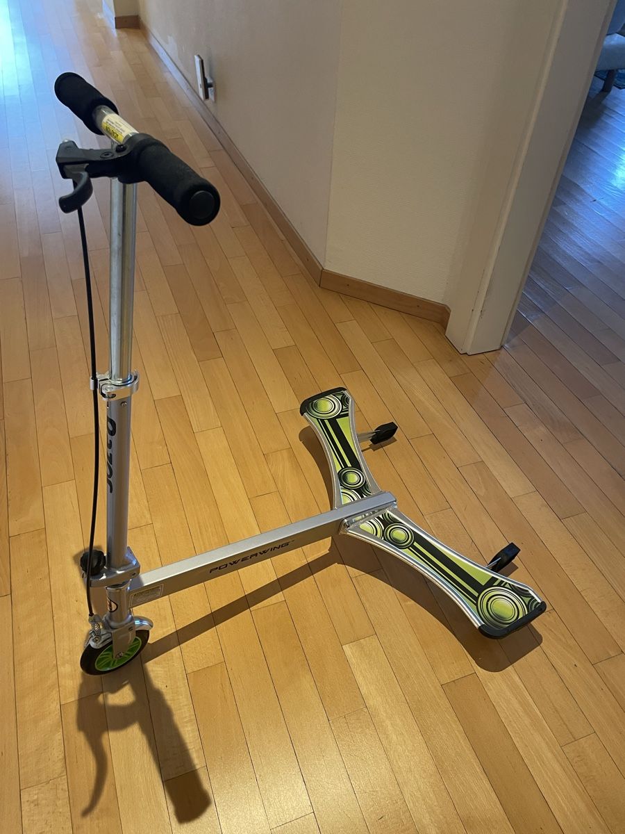 Kickboard: Trottinette PowerWing – Usato da Thônex venduto da kar_kh5d
