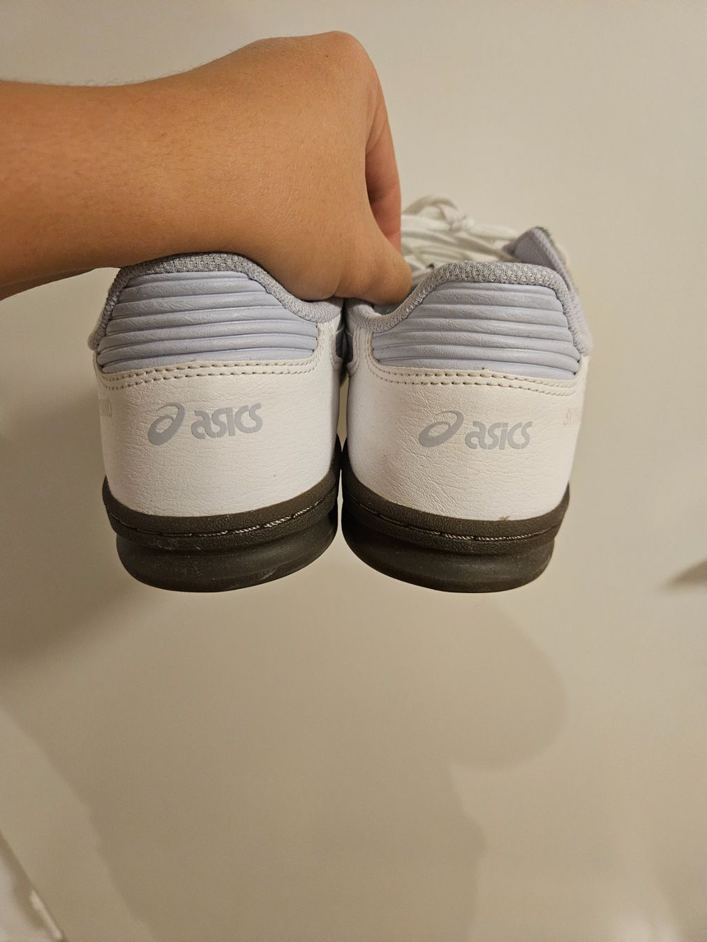 Asics Herrenschuhe: Asics sneaker wie neu SkyHand og – Neu (gemäss Beschreibung) aus Berikon von eru_6nn8 2
