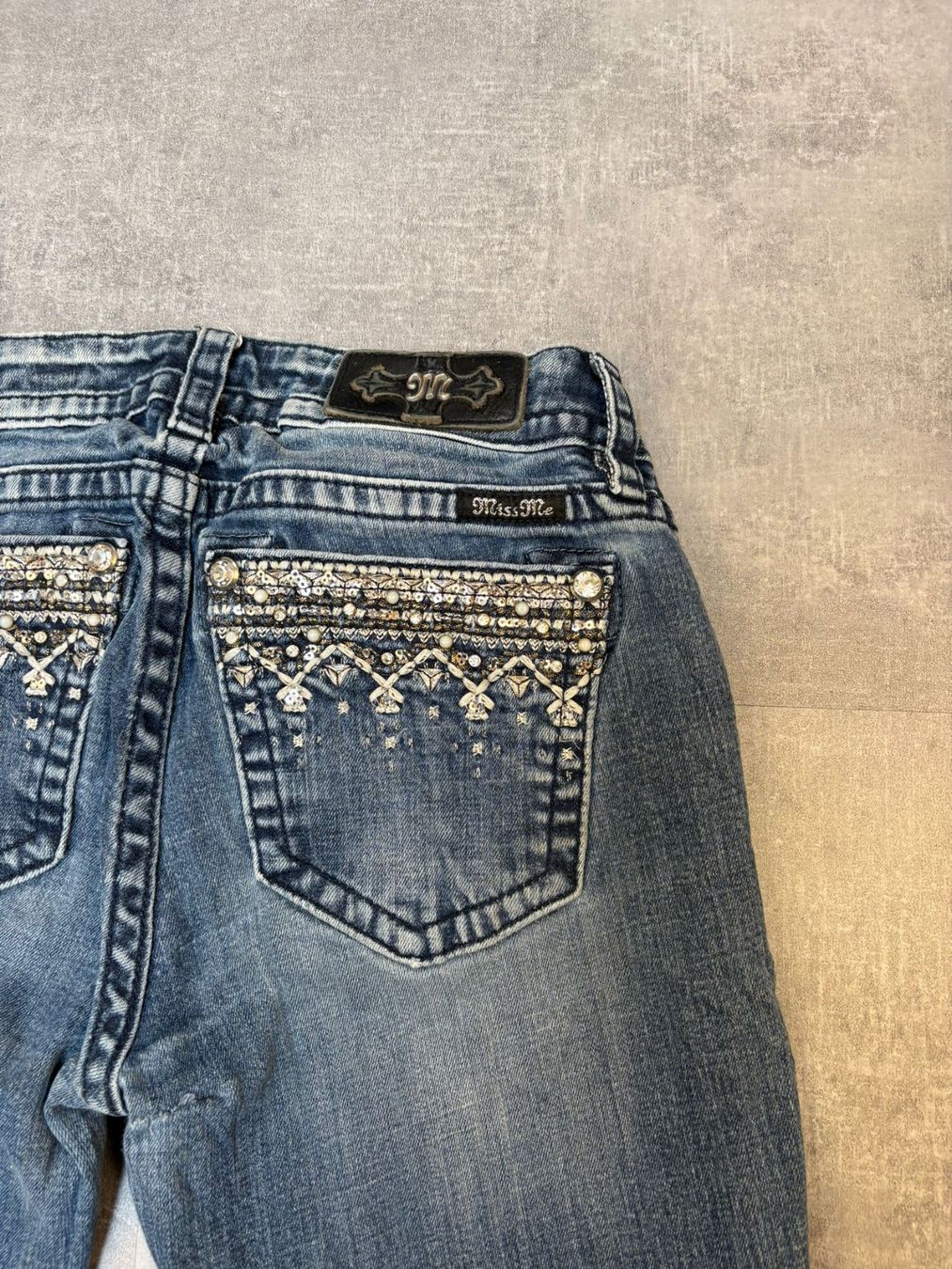 Jeans: Miss Me Bootcut Jeans - Grösse S/27 – Nuovo (secondo la descrizione) da Werdenberg venduto da hase.vintage 3