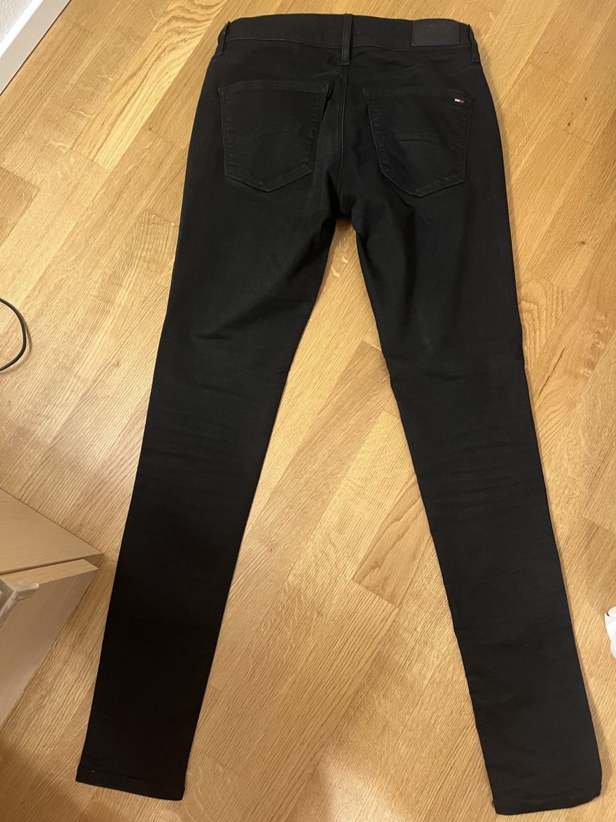 Tommy Hilfiger Pantaloni: Pantalone TOMMY JEANS – Usato da Bôle venduto da dany2021 1