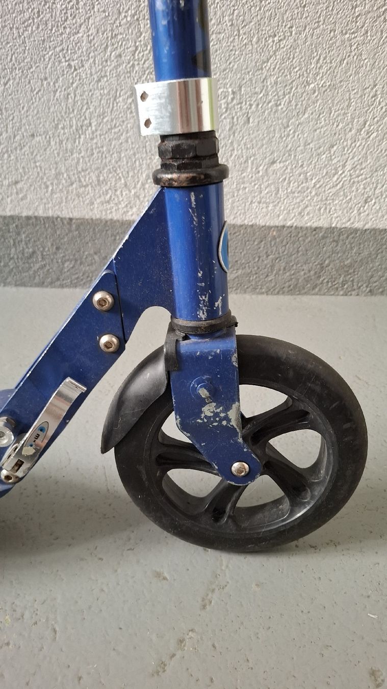 Micro Kickboard: Microtrottinet – Usato da Rossrüti venduto da gel_wq2q 1