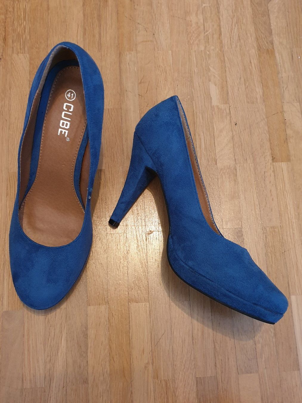 Cube Scarpe da donna: High Heel's, blau, Grösse 41 – Nuovo (secondo la descrizione) da Oetwil am See venduto da jarra01
