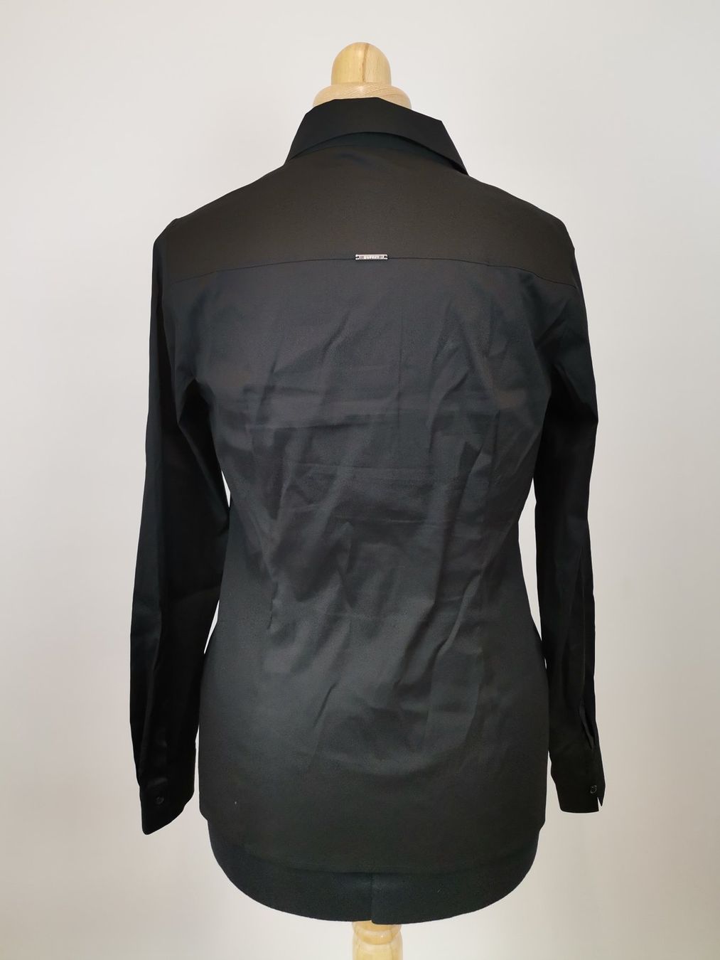 Esprit Blusen: ESPRIT Damenbluse EU 40 schwarz – Gebraucht aus Schaffhausen von Restwert_SH 2