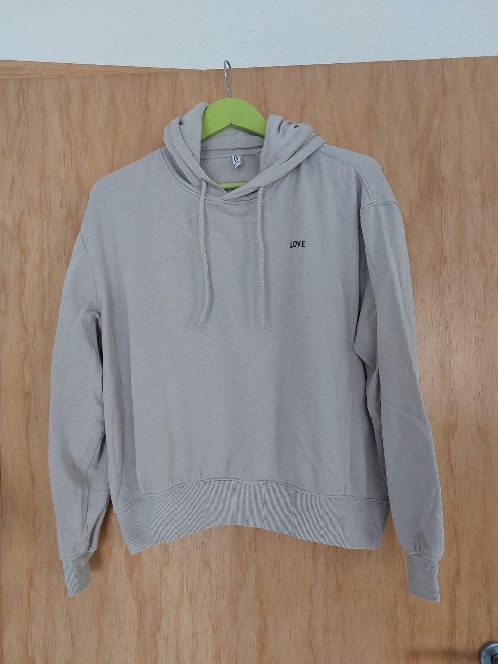 Pulls & Sweat-shirts: Kapuzenpulli Gr. M – D'occasion à Schmitten par JasiStern