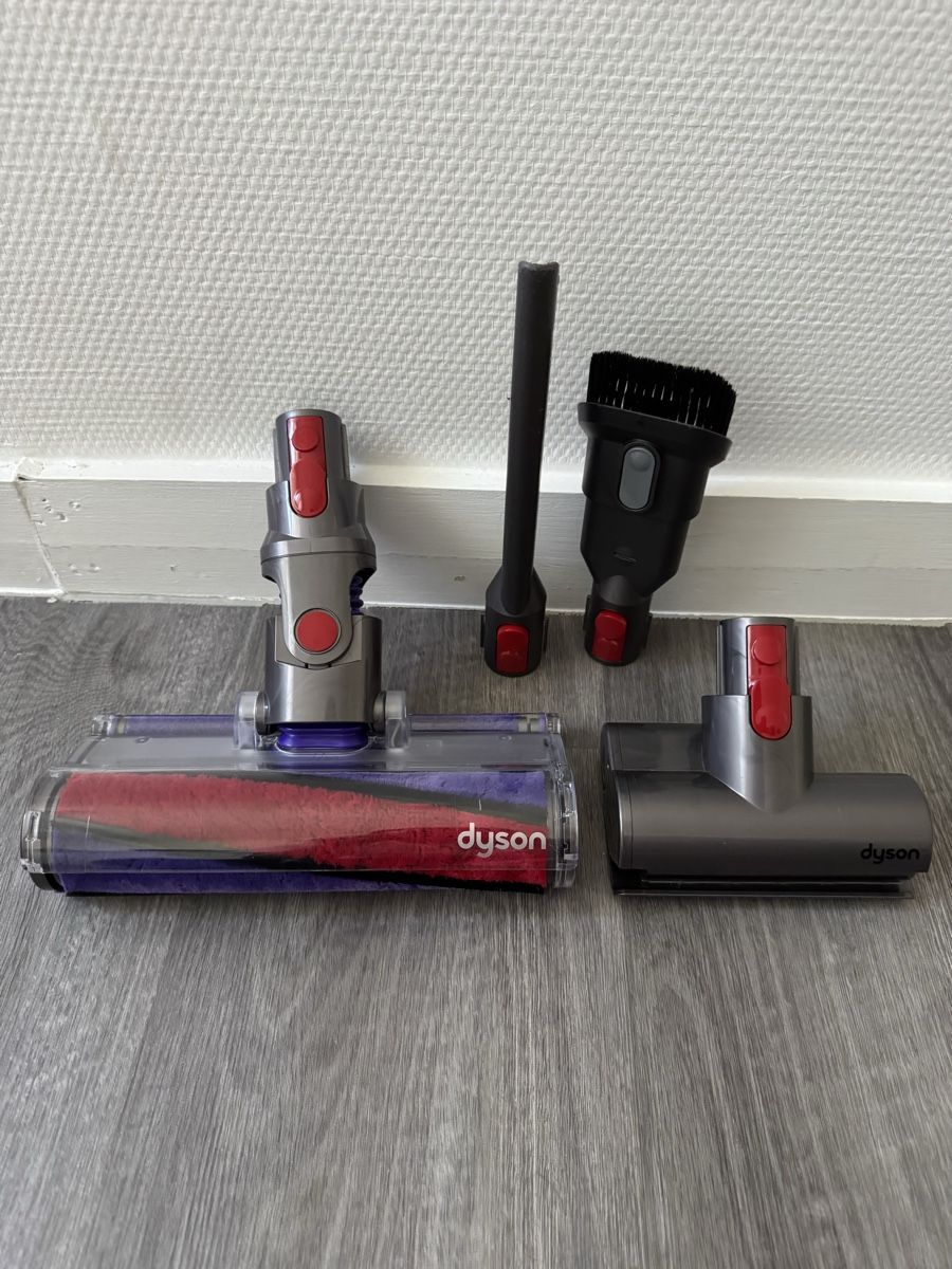 Dyson Sonstiges für Haushalt & Wohnen: Accessoires dyson – Neu (gemäss Beschreibung) aus Genève von Syb.I
