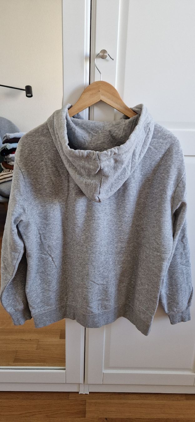 H&M Maglioni & Felpe: H&M Kaputzenpullover Hoodie Paris grau rot S – Usato da Zürich venduto da c.line89 2