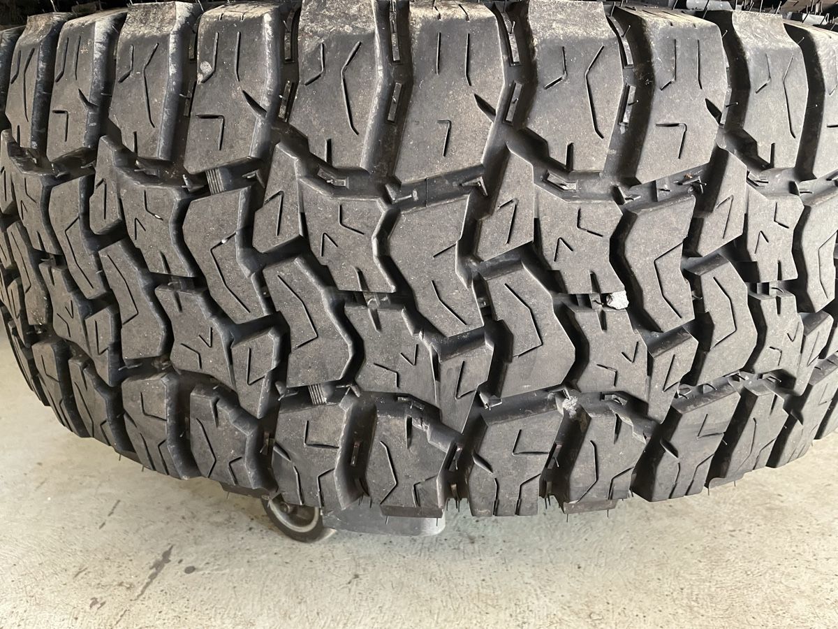 Pneumatici & Ruote complete: Offroad Reifen 265/70R16 – Nuovo (secondo la descrizione) da Heitenried venduto da Z.Alpuchalb 5