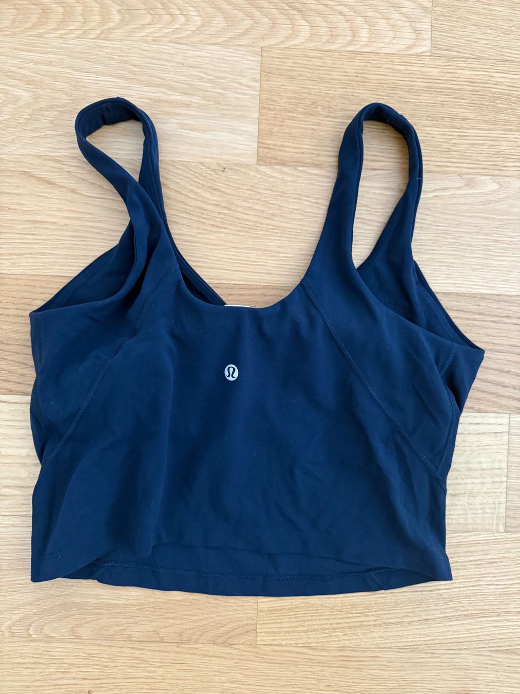 Lululemon Tops: Lululemon Align Top Grösse 10 in Blau – Gebraucht aus Wetzikon ZH von jas_66r8 1