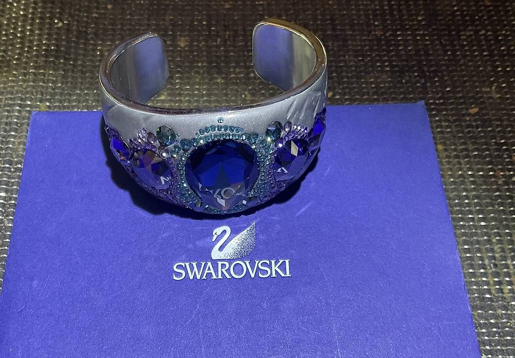 Swarovski Bracciali & Braccialetti: SWAROVSKI ARMREIF GR.M NEU – Nuovo (secondo la descrizione) da Adlikon b.Regensdorf venduto da Crystaldragon09 2