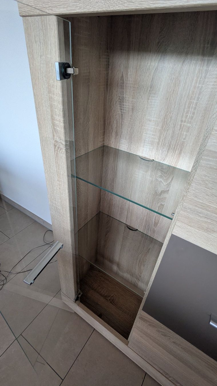 Schränke: Highboard mit Vitrine + Beleuchtung - Sideboard - Schrank – Gebraucht aus Remetschwil von Snuec 2