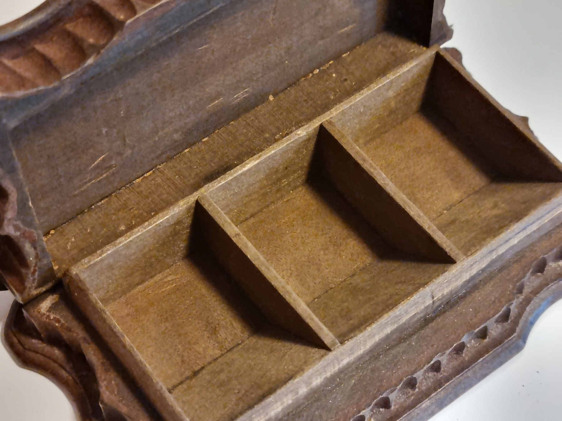 Barattoli: Antike Black Forest Pillendose Holz um 1900 – Usato da Scharnachtal venduto da devin03 7