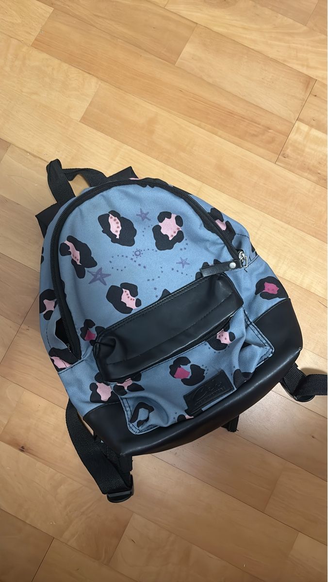Borse & Zaini: Rucksack blau mit Leo-Muster gebraucht – Usato da Wilen b. Wollerau venduto da ali_x8qw