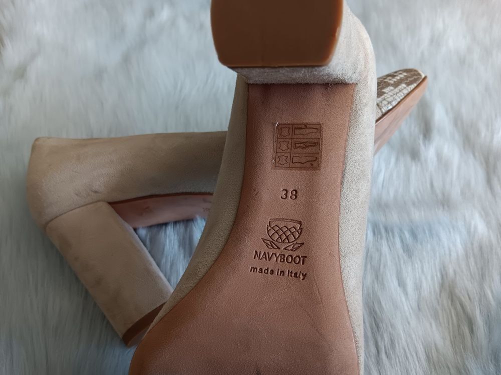 Navyboot Chaussures femmes: Chaussures/Schuhe NAVYBOOT  Pointure / Nummer 38 ..... – D'occasion à Cossonay-ville par Super-Price-Quality 8