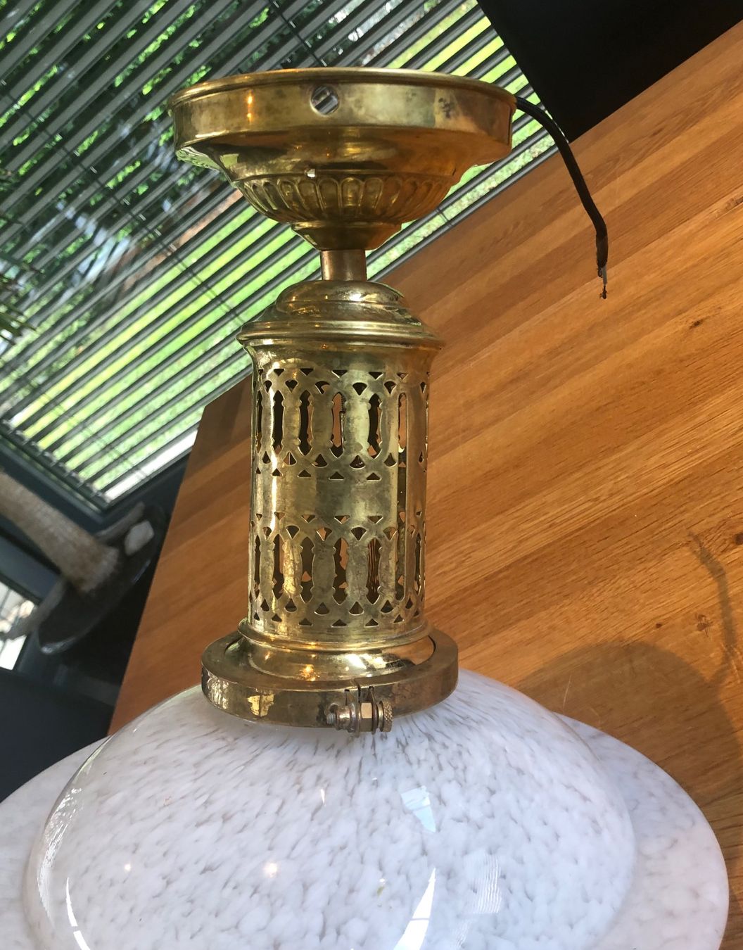 Lampadari & plafoniere: Jugendstil Deckenlampe besondere Messingmontur antik – Usato da Büsserach venduto da Urkundenflora 9