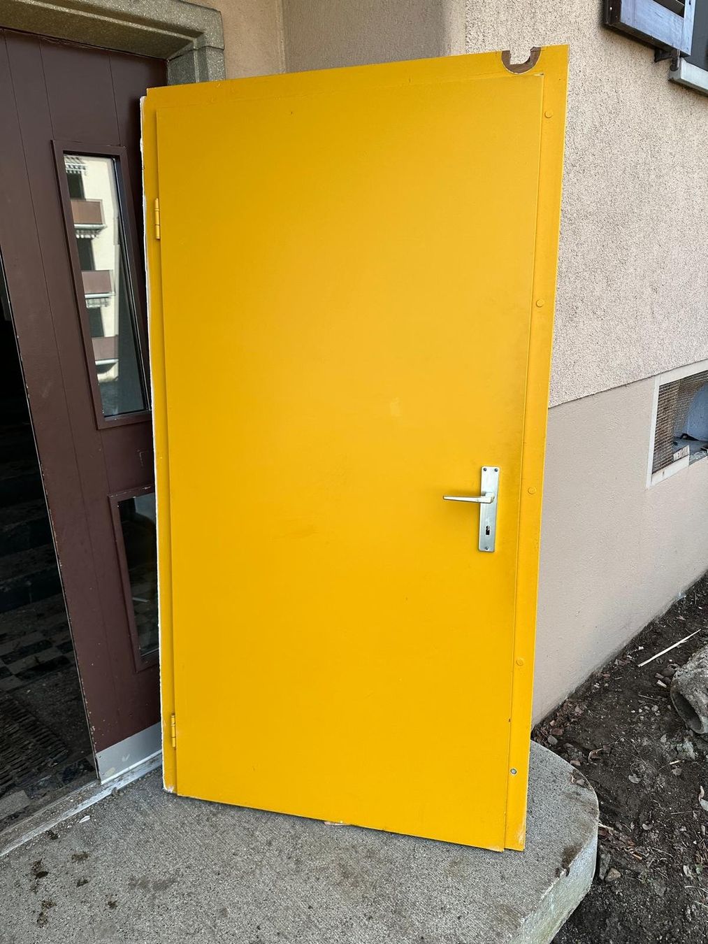 Porte: Zimmertüre mit Rahmen – Usato da Spreitenbach venduto da Space_X 3