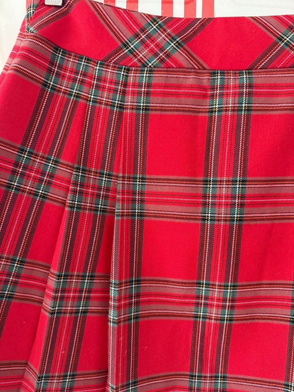 Tara Jarmon Gonne: Tara Jarmon skirt size 36 – Usato da Zürich venduto da futurmutur 1