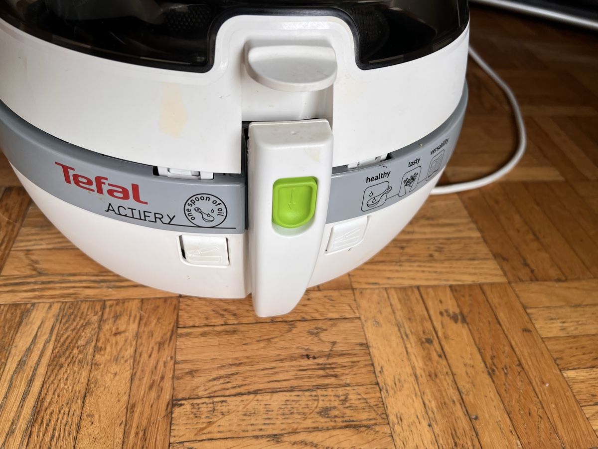 Tefal Elettrodomestici da cucina: Tefal Actifry Gebraucht funktionsfähig – Usato da Uster venduto da SmartSales_zh 1