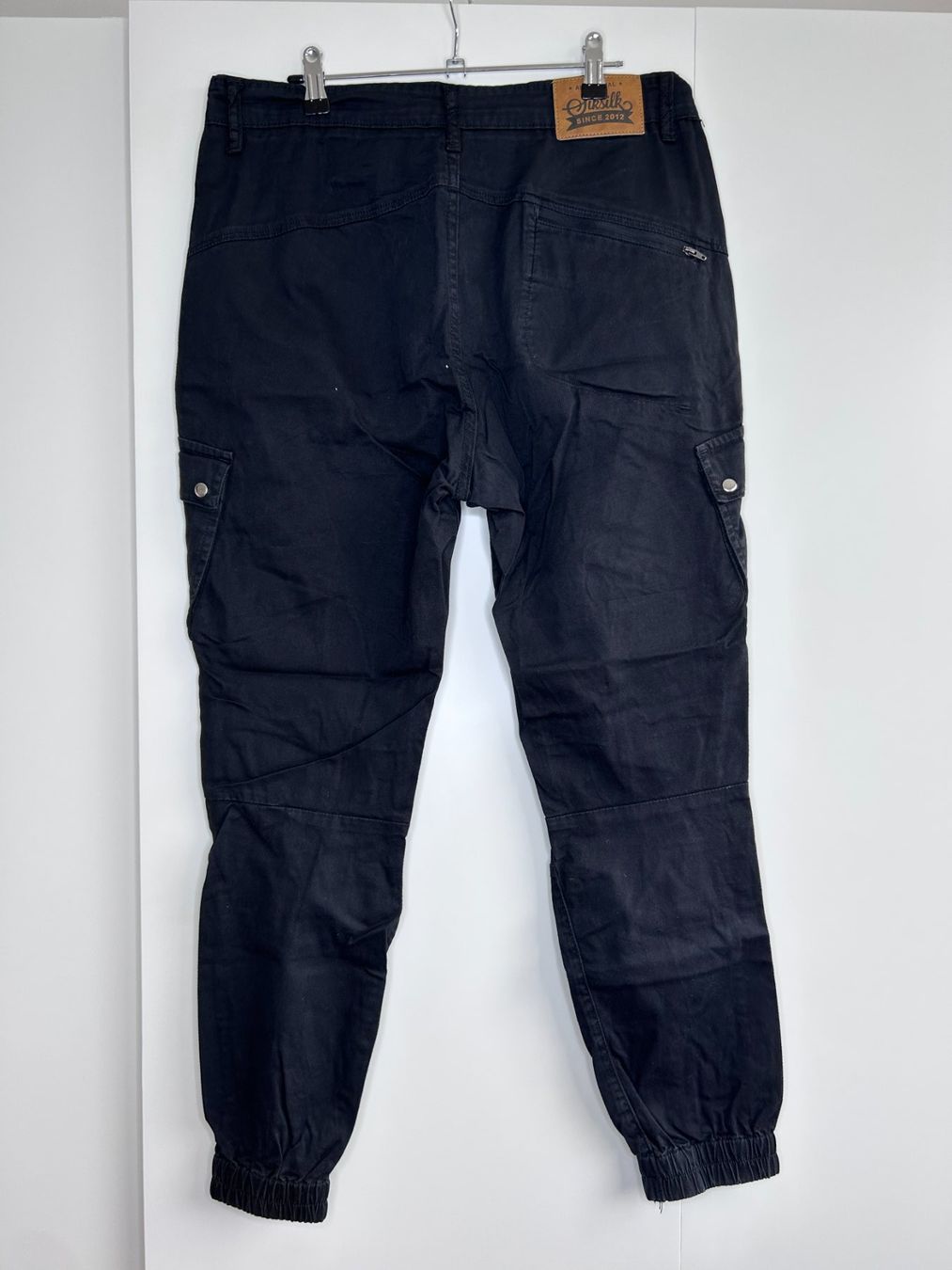 Siksilk Pantaloni: Siksilk Cargohose – Usato da St. Gallen venduto da look-twice 1