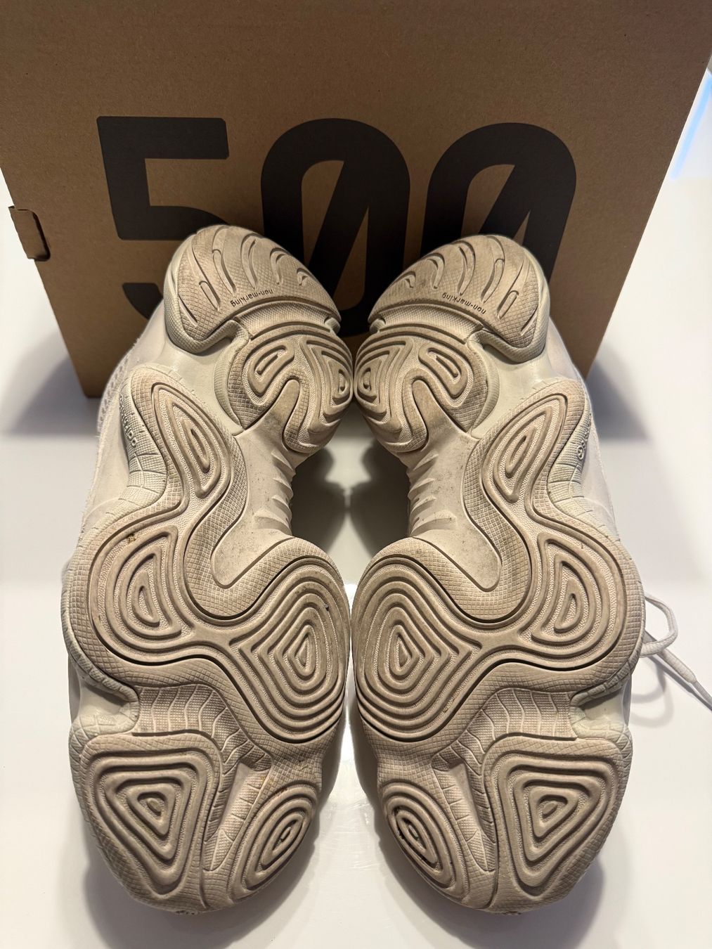 Adidas Scarpe da uomo: YEEZY 500 – Usato da Bienne venduto da CarlosOliveira 2