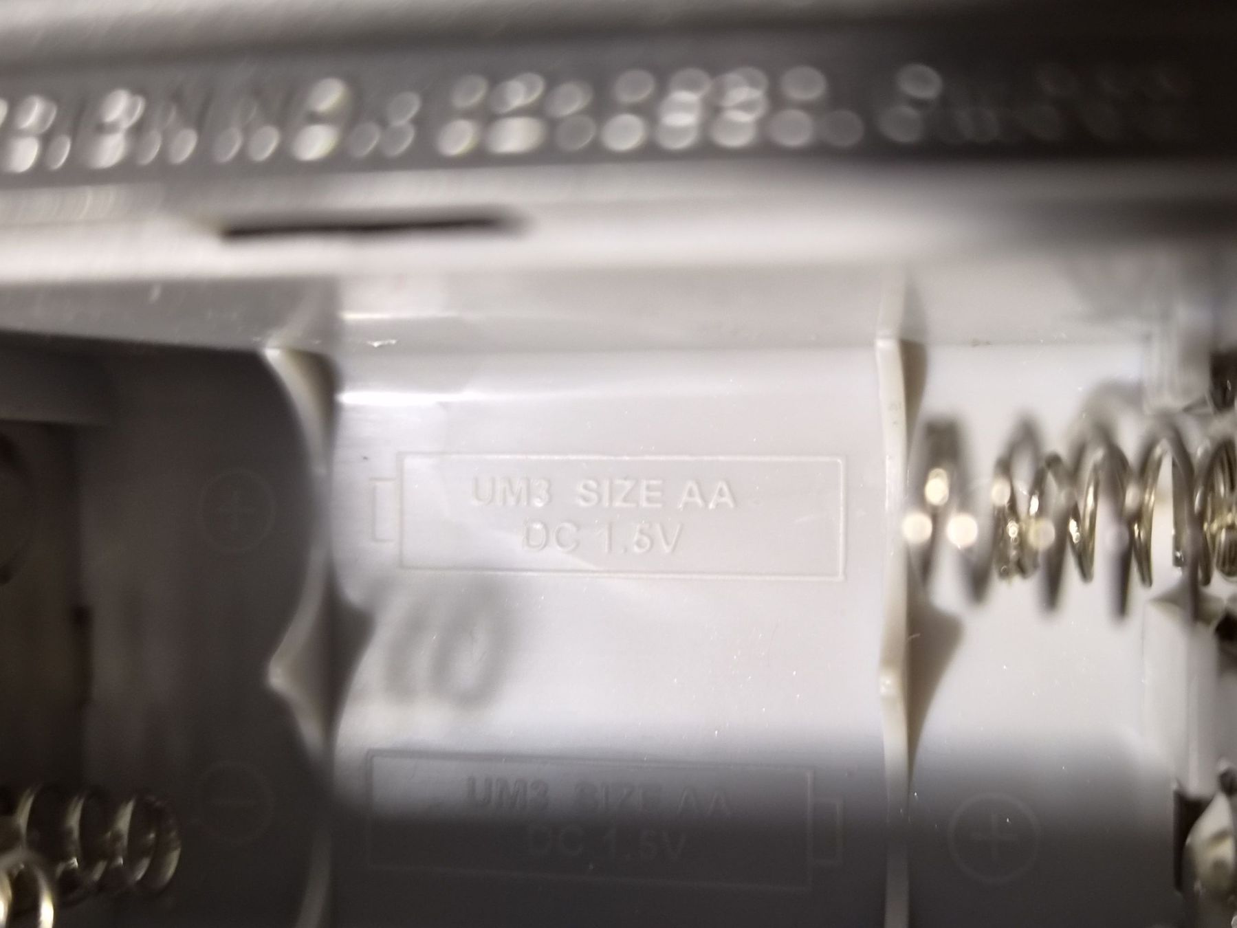 Réveils: Intertronic LCD Wecker Typ 826, silberfarben – D'occasion à Zürich par Carli 4