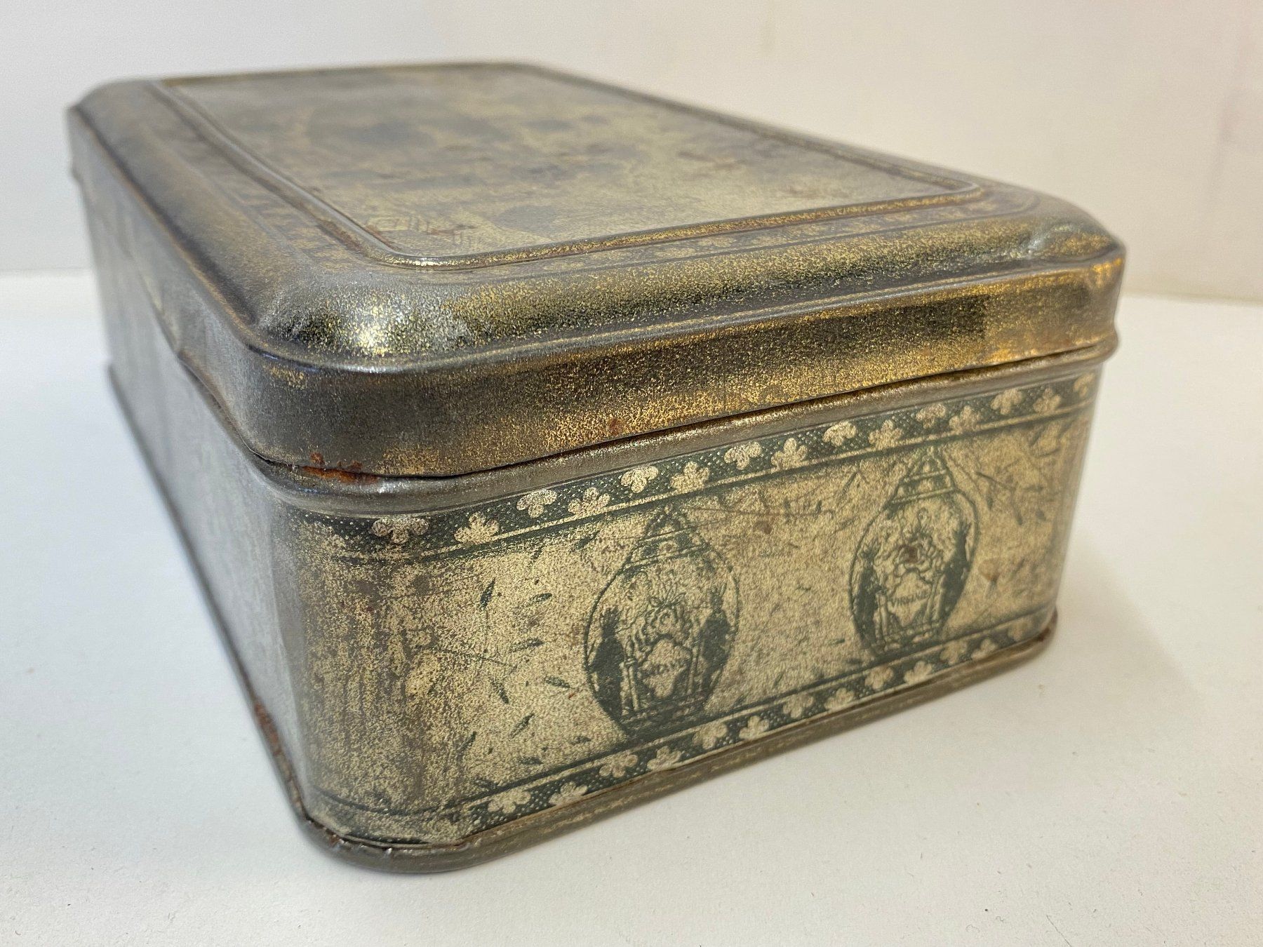 Dosen: Vintage Seltene Blechdose, Tabakdose, Schachtel, Box – Gebraucht aus Schaffhausen von vintageville 5