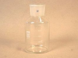 Weithalsflasche mit Schliff 500 ml